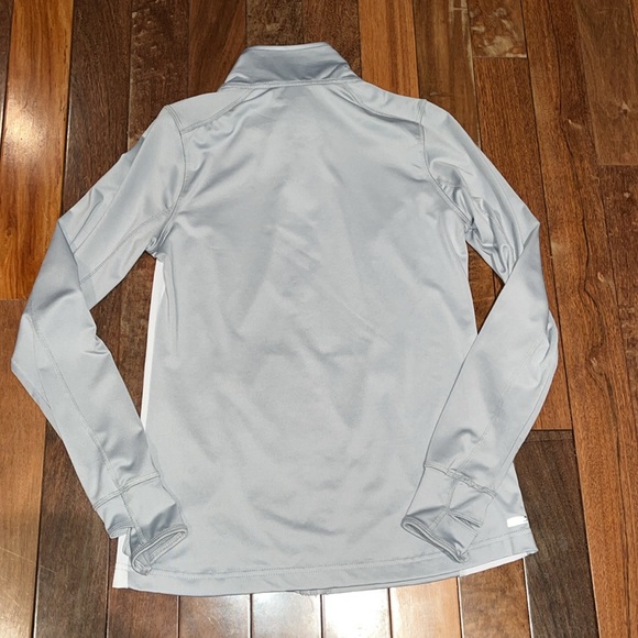 2 Women’s Size Small Danskin Now Semi-Fitted Zip Up Lightweight Jackets - Picture 6 of 6